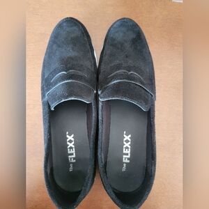 THE FLEXX Black Suede Slip-On Penny Loafers